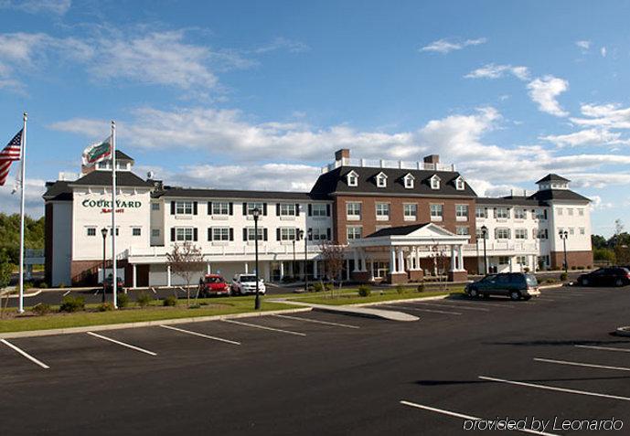 Courtyard Hadley Amherst Dış mekan fotoğraf